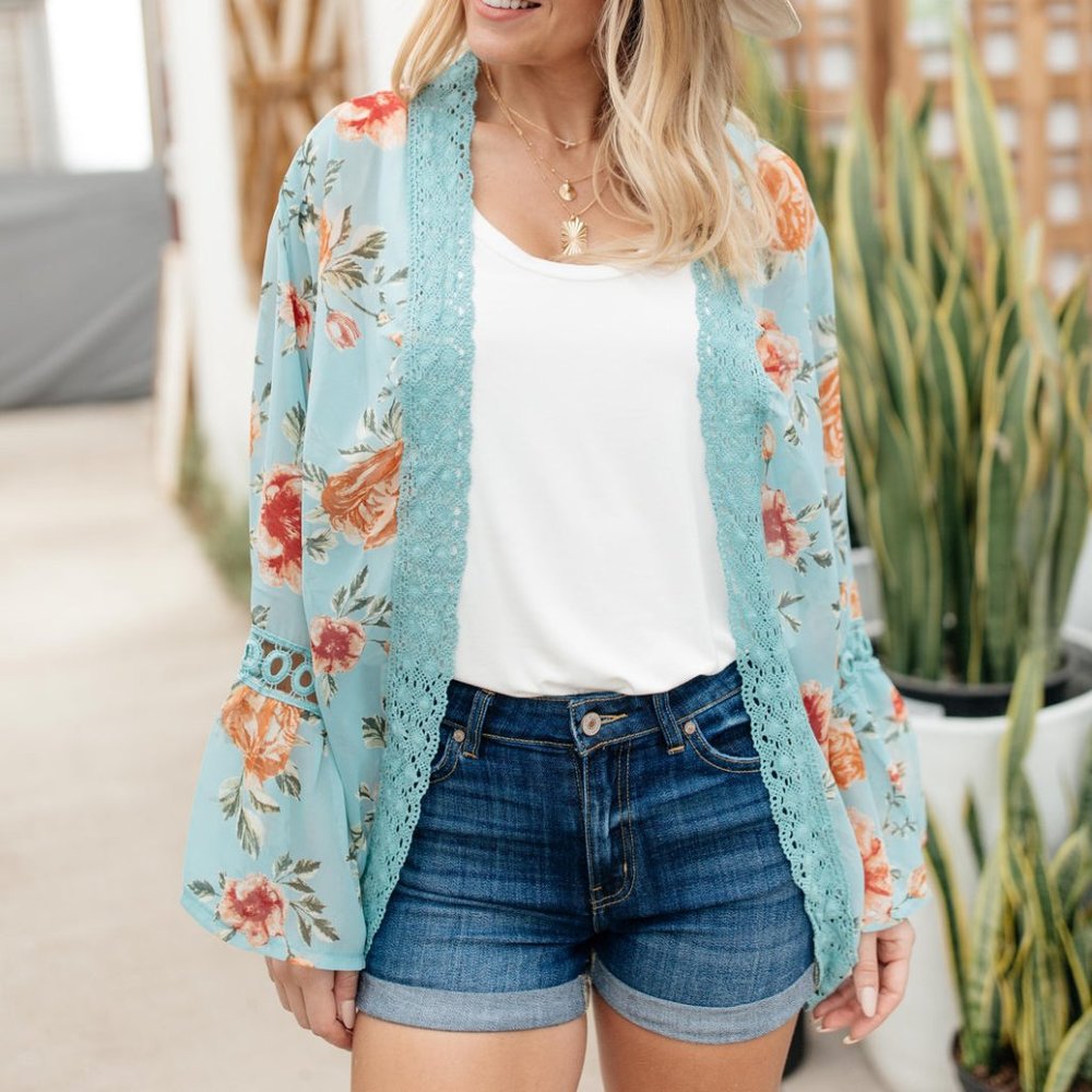 Floral Bell Sleeve Kimono in Mint (Large)